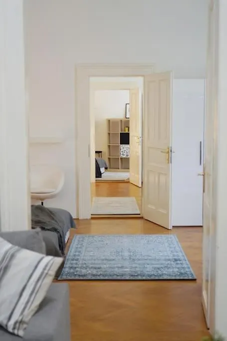 New! Mucha 3Bdr Flat In Heart Of The City Center Prague Apartment