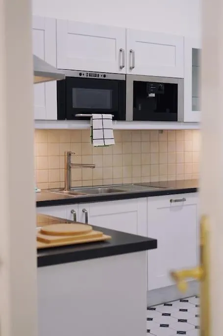 Lägenhet New! Mucha 3Bdr Flat In Heart Of The City Center Prag Tjeckien